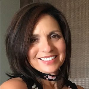 Meet your Posher, Diana